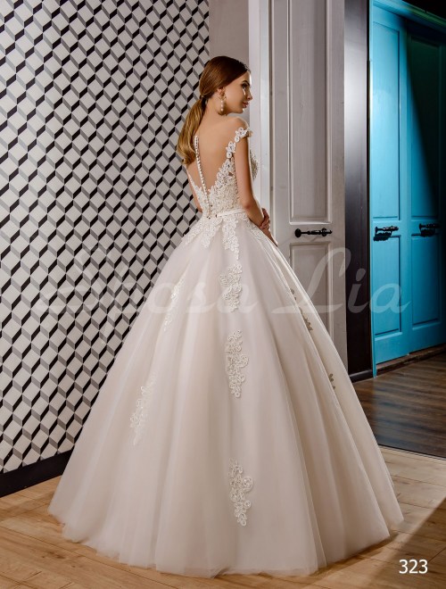 https://www.sposa-lia.com/images/stories/virtuemart/product/323       (3).jpg